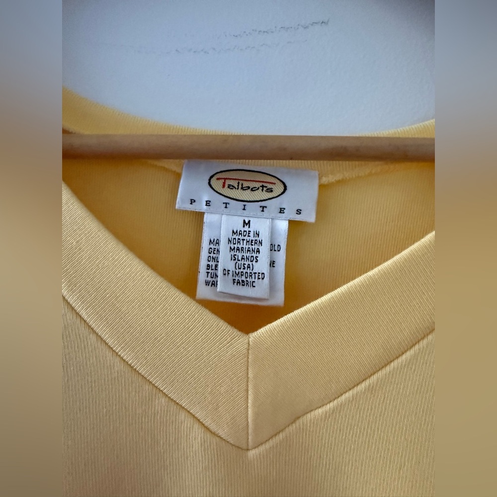 Talbots Petite Medium PM Yellow V-Neck T-Shirt Short Sleeve Cotton Blend Vintage - Picture 5 of 6